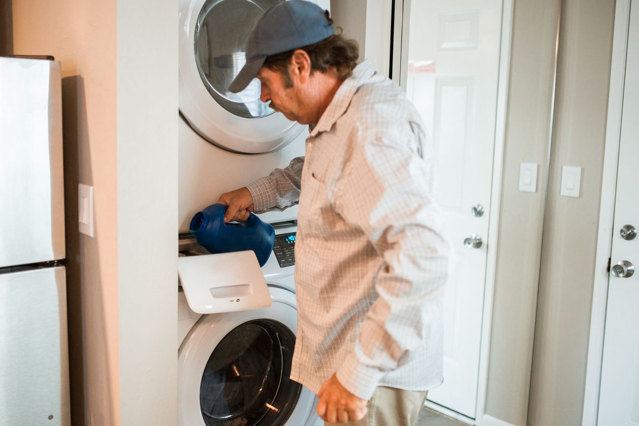 A Laundry Corner That Works in Five Square Feet