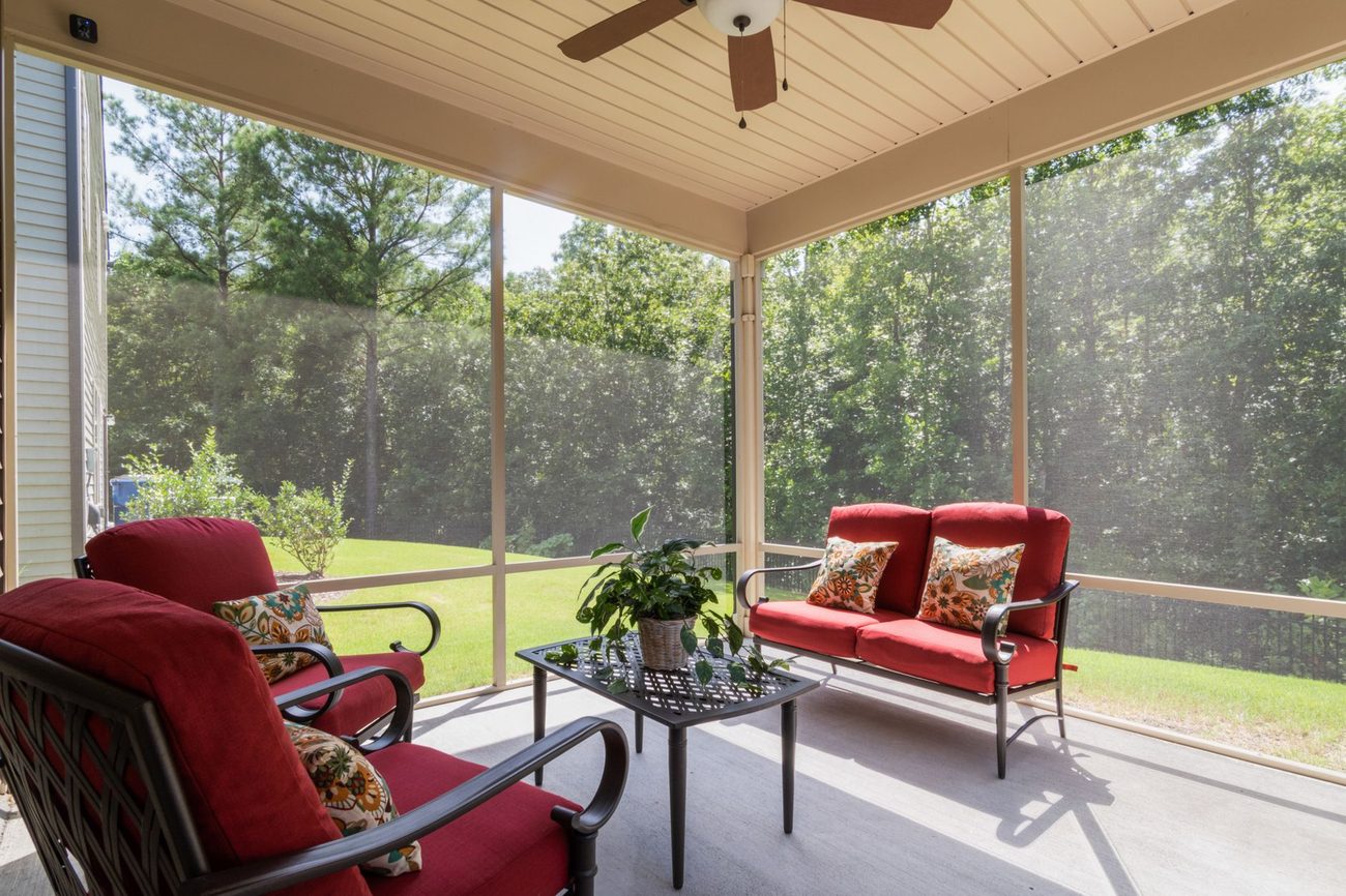 A Screened Porch Makeover for Under $200