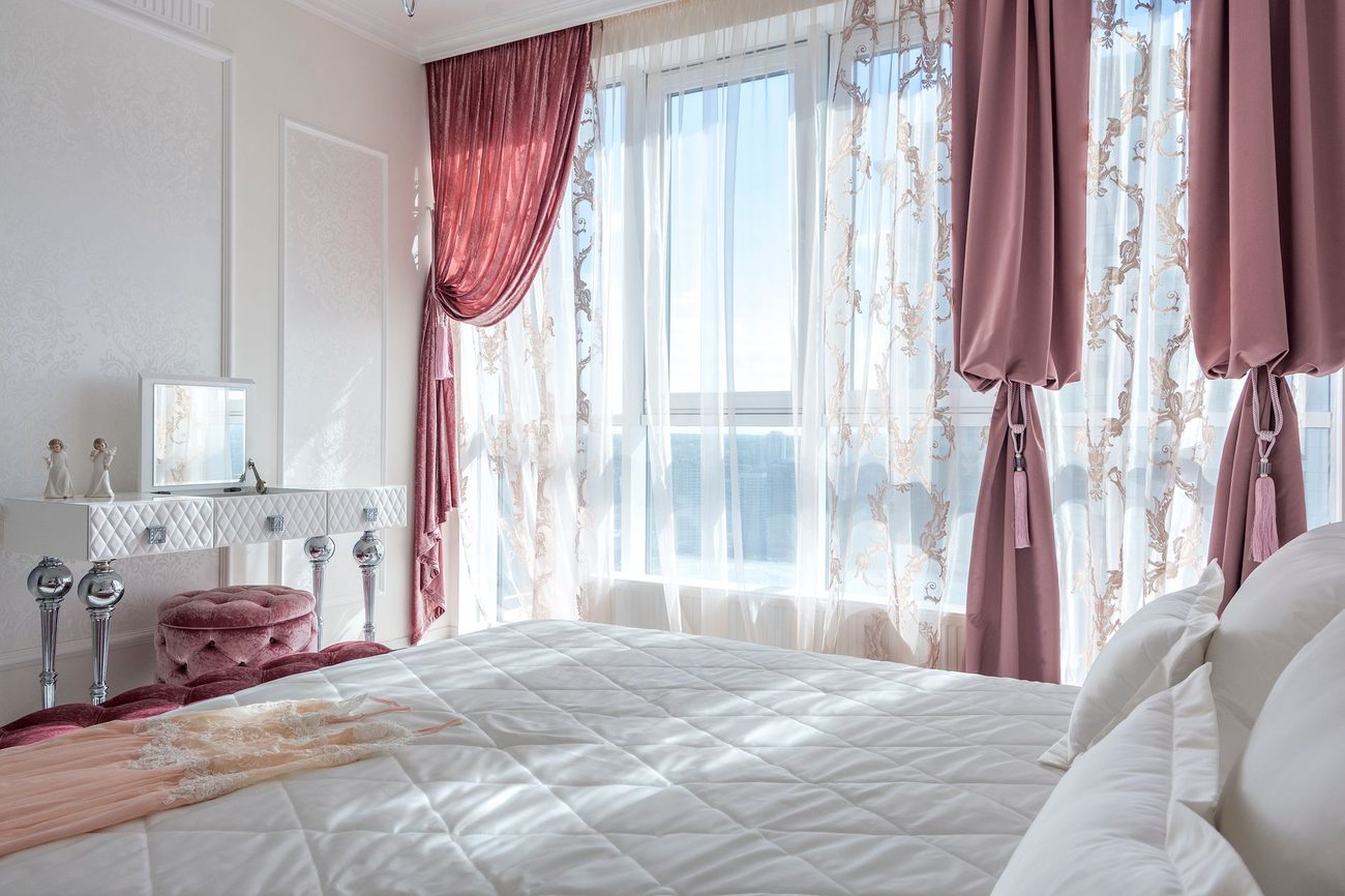 Do Blackout Curtains Actually Lower the Cooling Bill?
